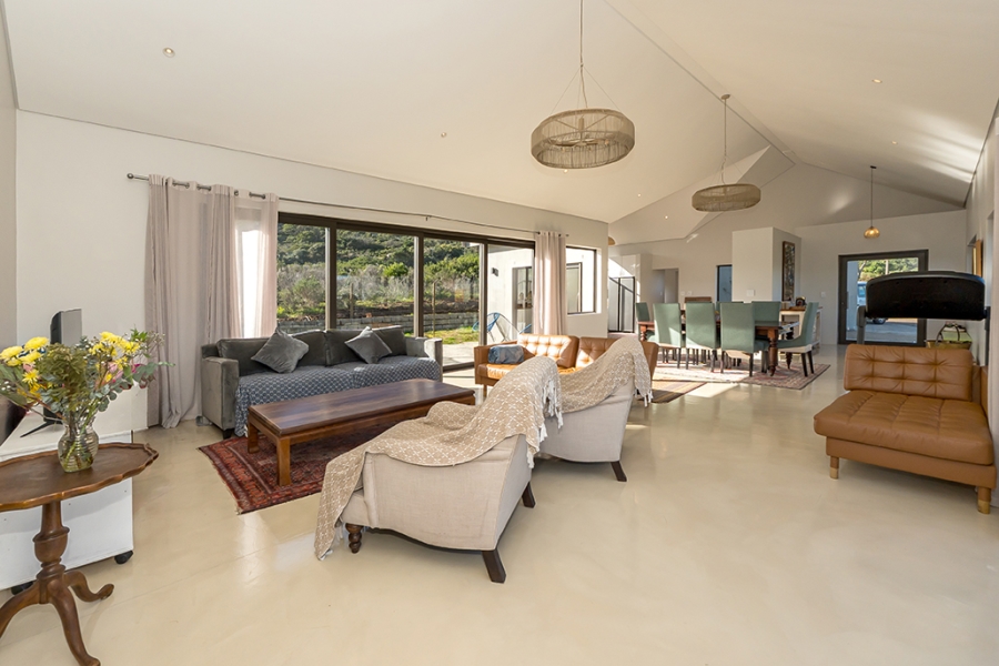 5 Bedroom Property for Sale in Chapman